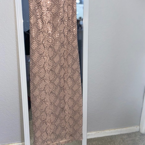 Bodycon dress - Picture 4 of 6